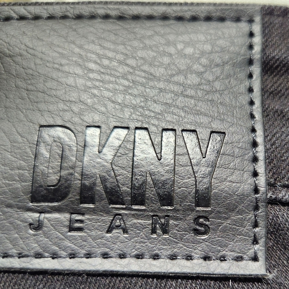 NEW DKNY Bedford Men's Slim Fit Straight Leg Black Rinse Denim Jeans (36x32) - Picture 11 of 16